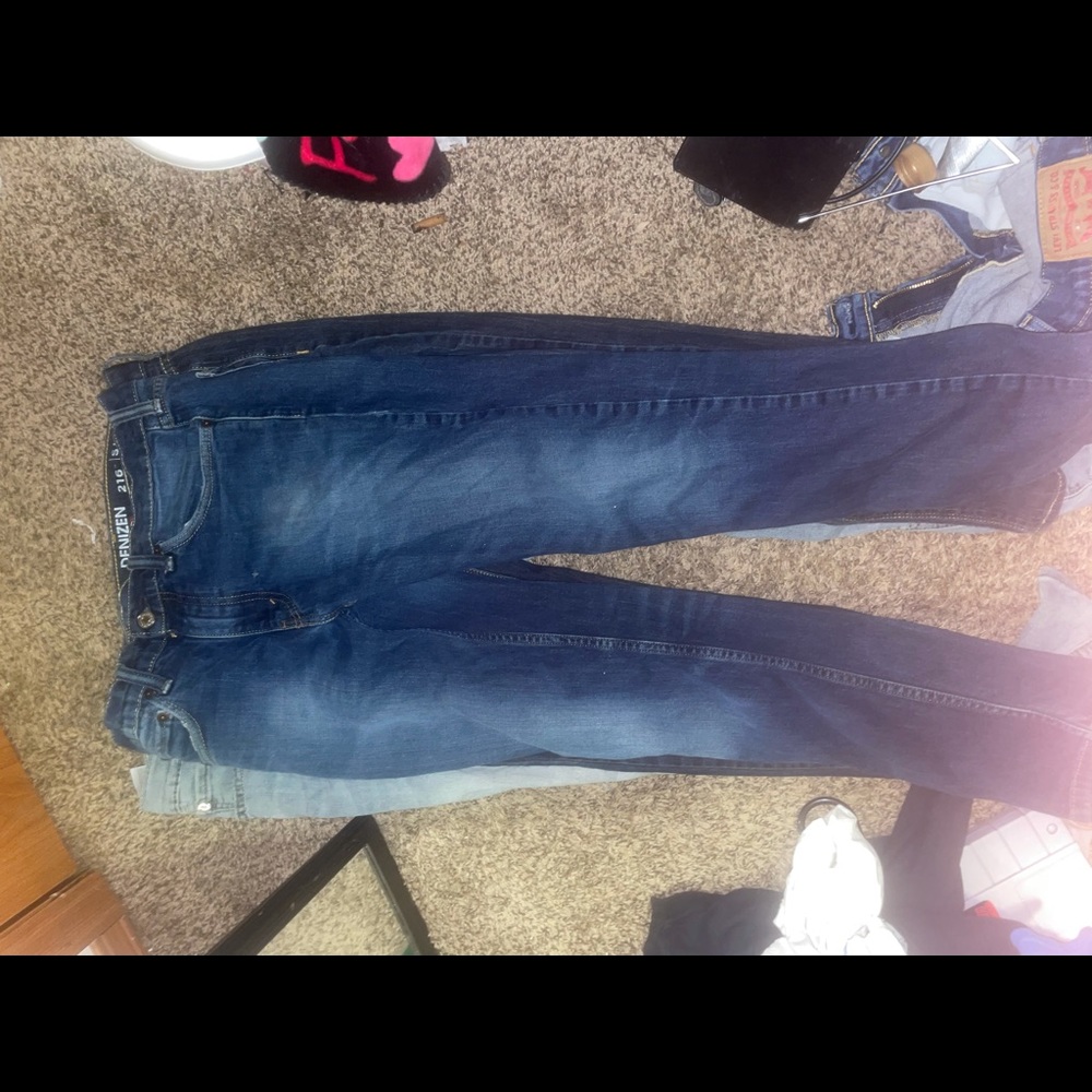 4 pairs of men’s levis 29x32